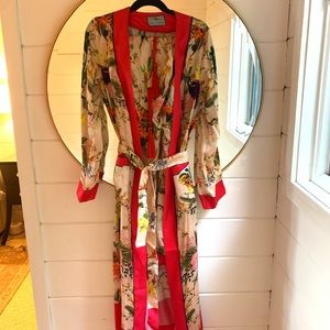 Kyle x Shahida as seen on RHOB.  Small/Medium.